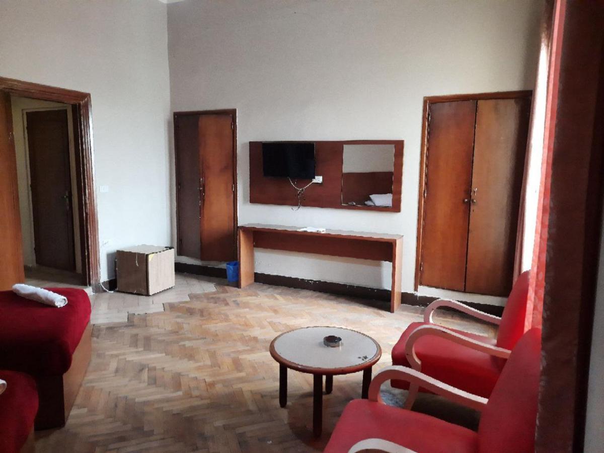 Nitocrisse Hotel Cairo Exterior photo